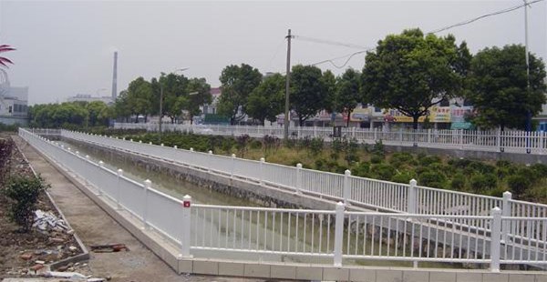 怎樣才能采購到優(yōu)質(zhì)的河道護(hù)欄？
